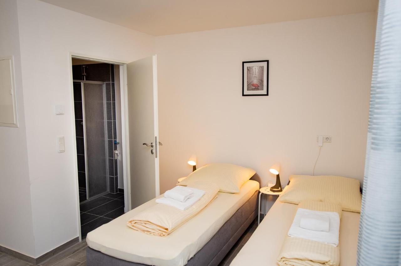 Modern Living Studio Kueche Netflix Inklusive Top Lage Nürnberg Kültér fotó
