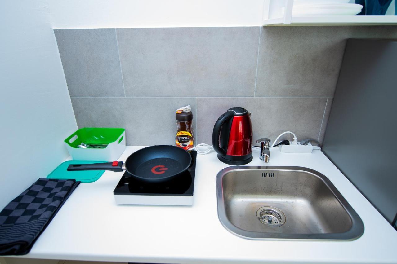 Modern Living Studio Kueche Netflix Inklusive Top Lage Nürnberg Kültér fotó