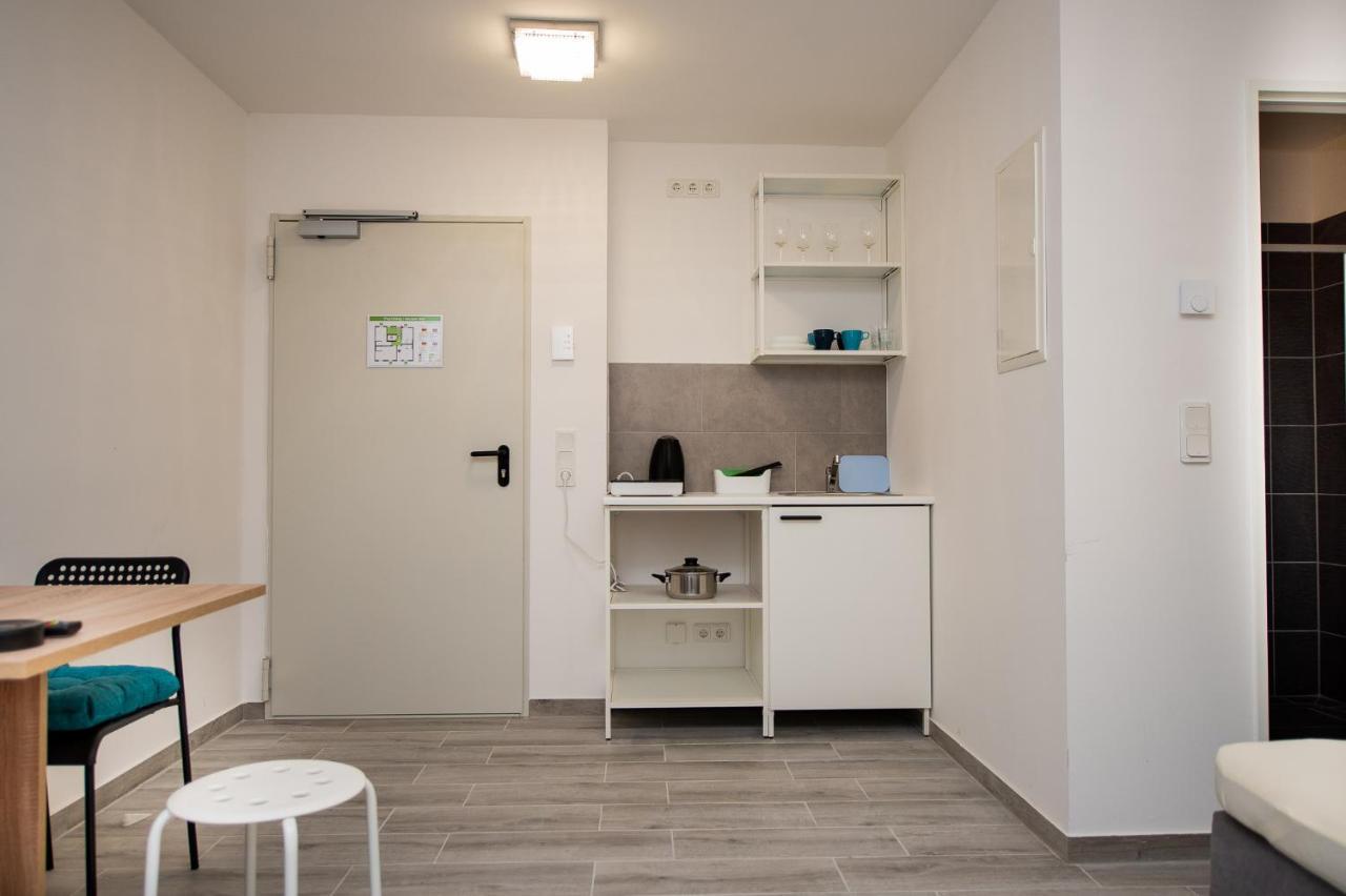 Modern Living Studio Kueche Netflix Inklusive Top Lage Nürnberg Kültér fotó