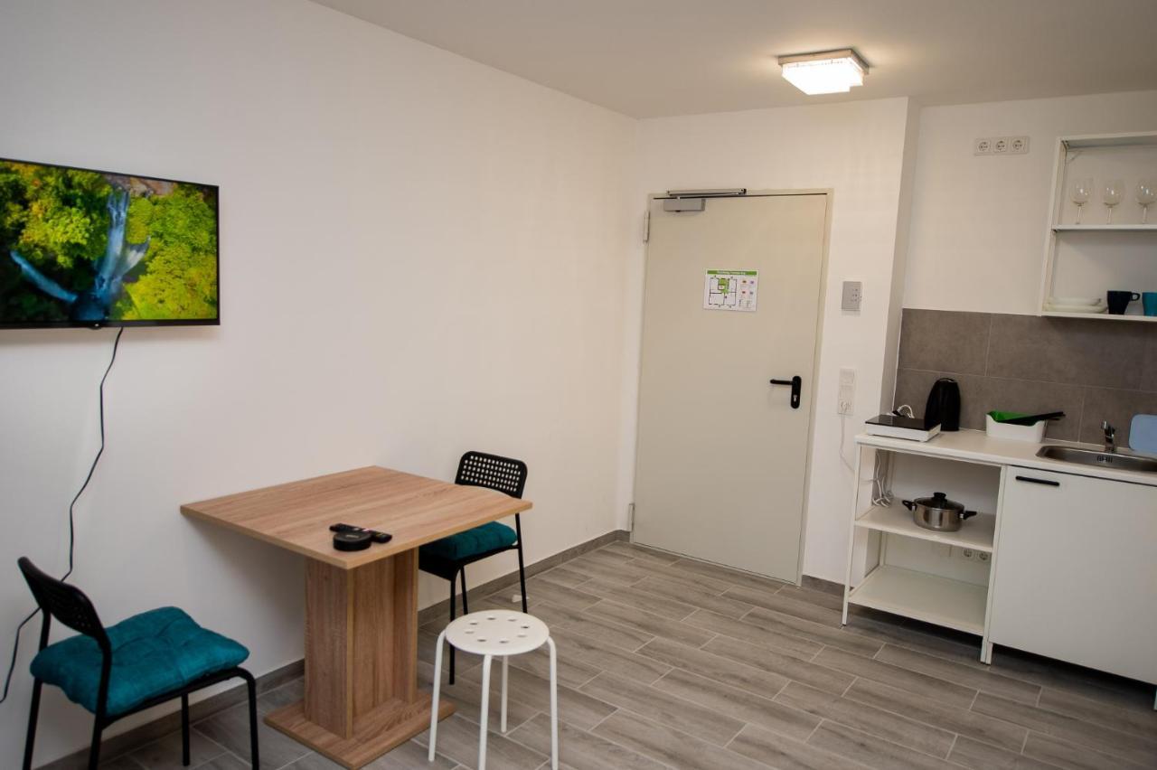 Modern Living Studio Kueche Netflix Inklusive Top Lage Nürnberg Kültér fotó