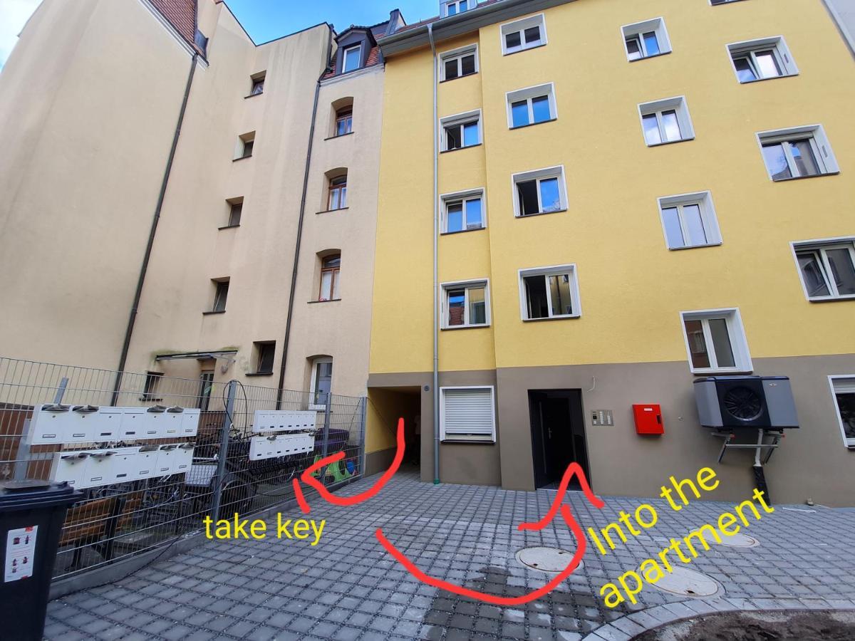 Modern Living Studio Kueche Netflix Inklusive Top Lage Nürnberg Kültér fotó