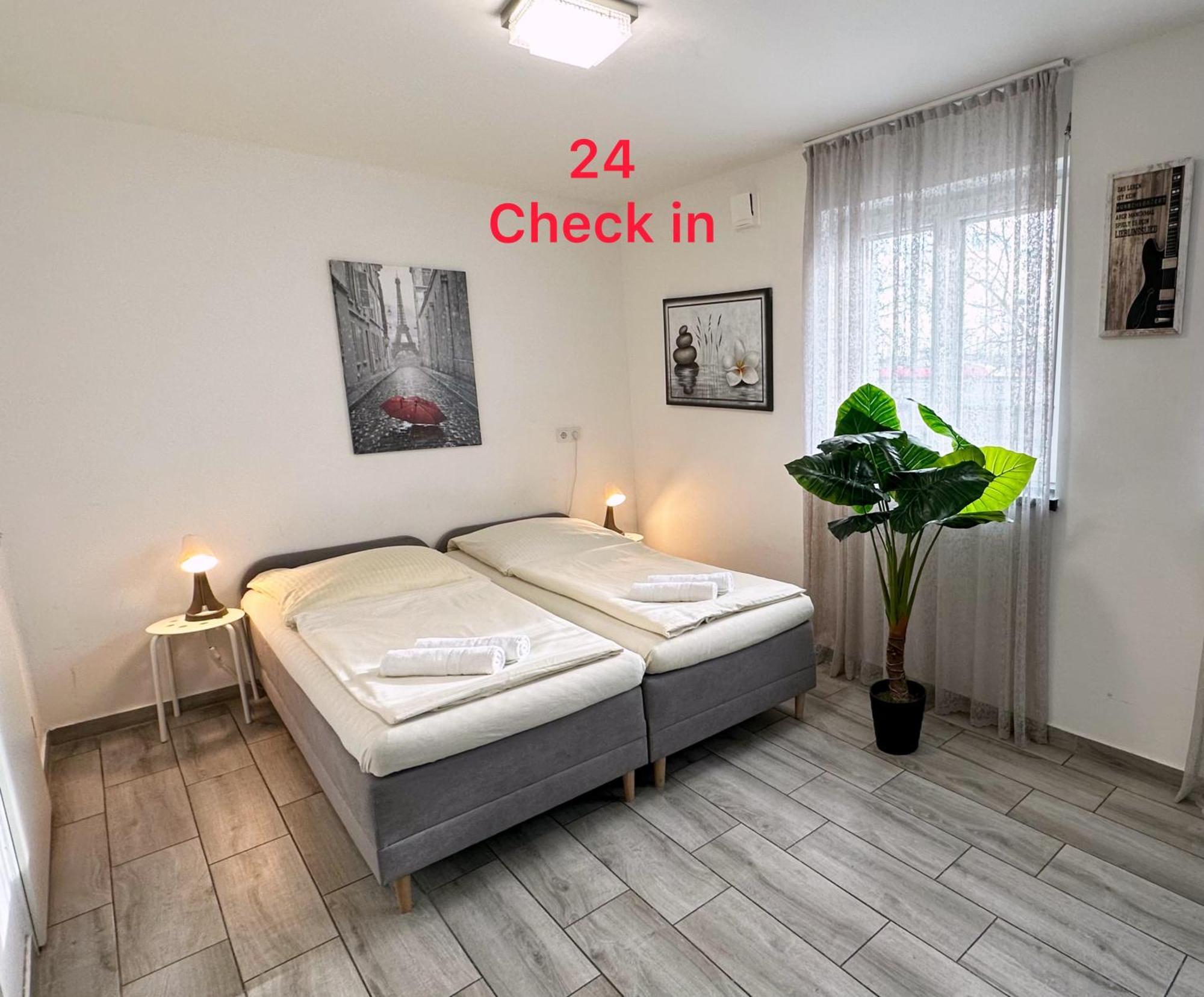 Modern Living Studio Kueche Netflix Inklusive Top Lage Nürnberg Kültér fotó