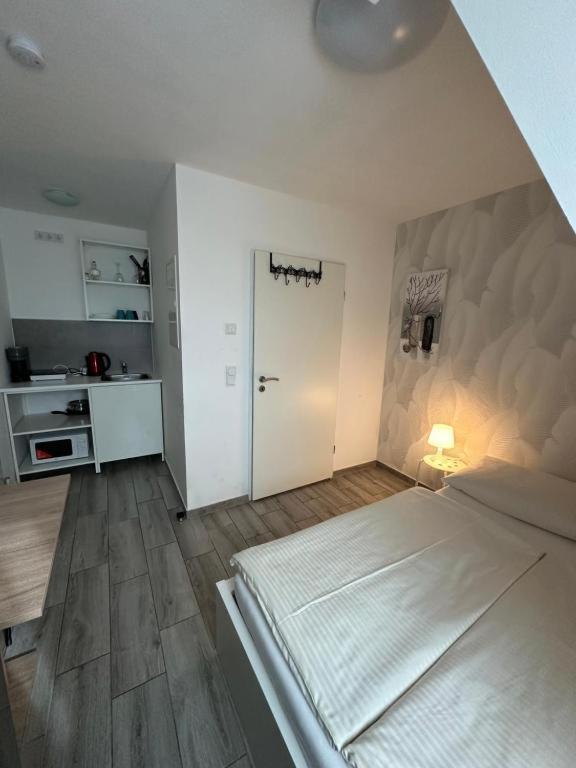 Modern Living Studio Kueche Netflix Inklusive Top Lage Nürnberg Kültér fotó